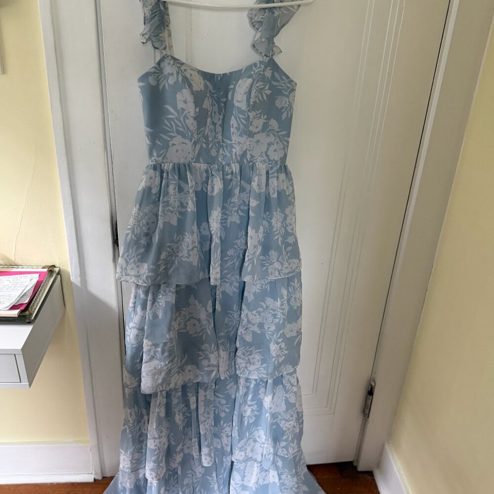 Revelry Poppy Chiffon Floral Print Dress – Sky Blue Bouquet – Size 4 Never Worn